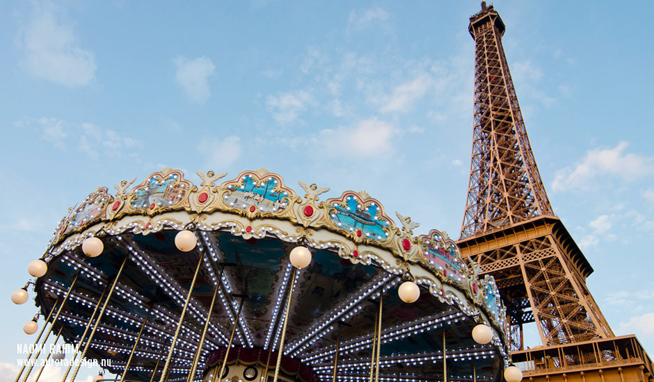 the paris eiffel tower essay the paris eiffel tower essay